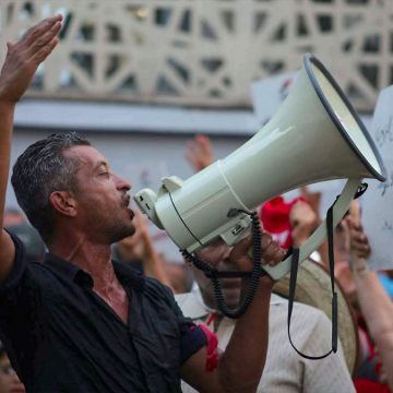 سيف الدين العرفاوي الأستاذ المحامي صلاح البرقاوي: “أنا لا أحترم القانون…!”