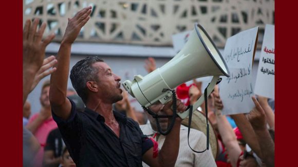 الأستاذ المحامي صلاح البرقاوي: “أنا لا أحترم القانون…!”