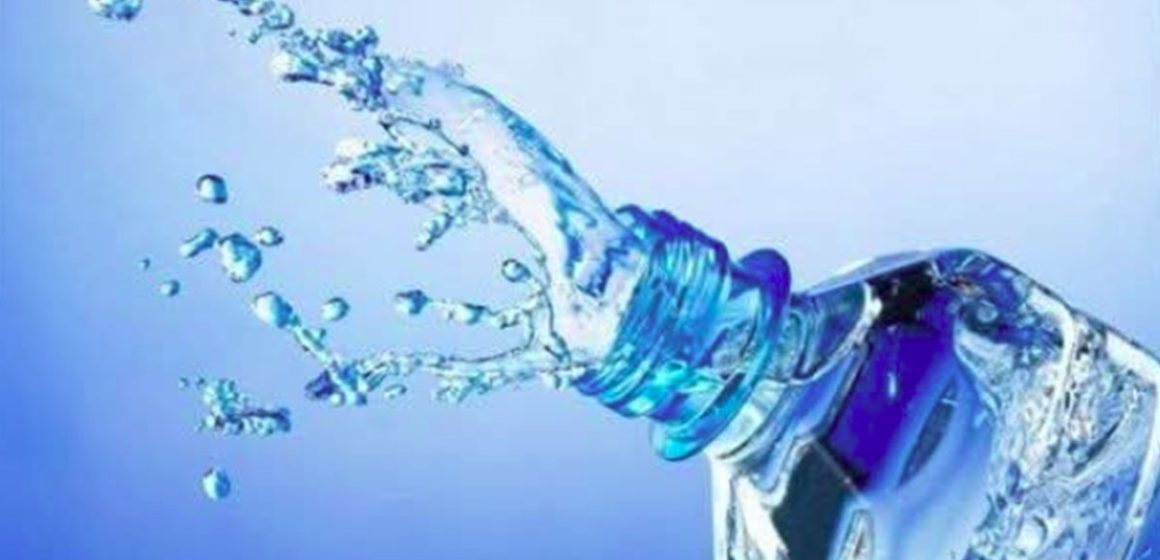 المياه المعدنية أزمة المياه المعدنية: ماذا يفعل الإعلام العمومي؟