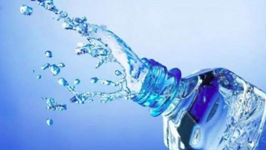 أزمة المياه المعدنية: ماذا يفعل الإعلام العمومي؟