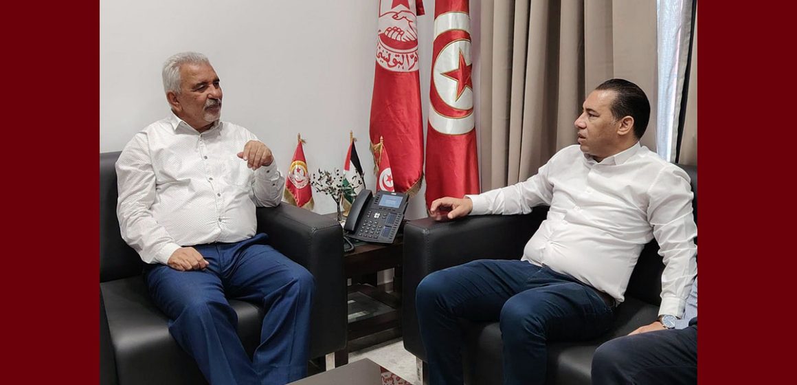 بسام الطريفي صلاح الدين السالمي الرابطة و اتحاد الشغل: لقاء حول تأزم الوضع الاقتصادي و الاجتماعي بالبلاد