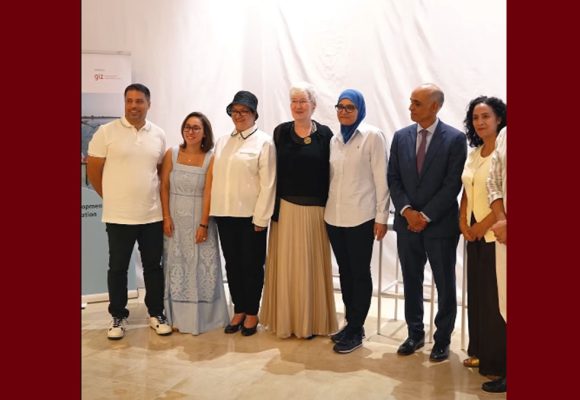 سفيرة ألمانيا إليزابيث فولبرز تحتفي بمقر إقامتها بالجالية التونسية الناجحة ببلادها (فيديو)