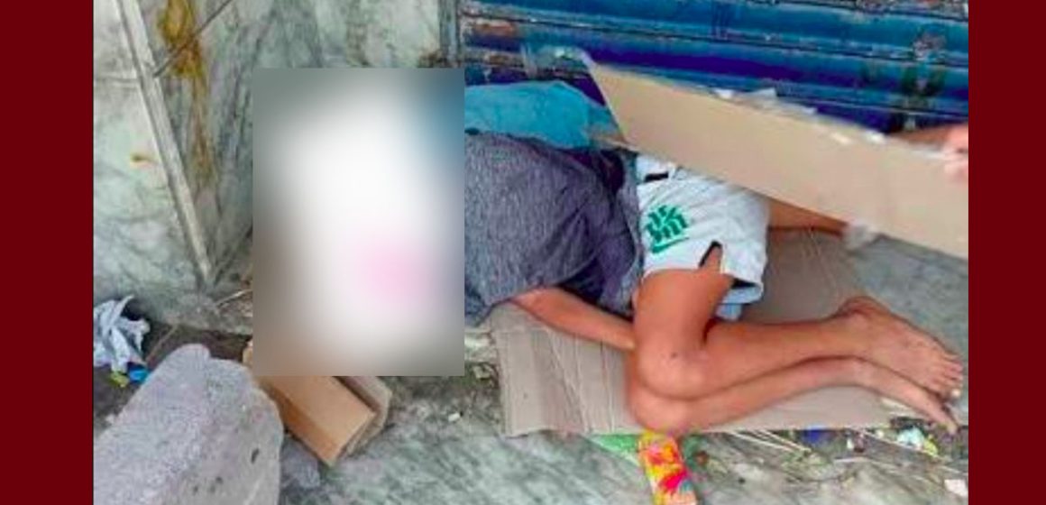 ساحة برشلونة أطفال يفترشون الأرض ليلا بساحة برشلونة بالعاصمة، المنظّمة الدولية لحماية أطفال المتوسط على الخط..