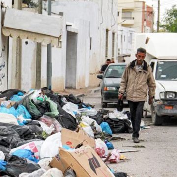 Tunisie-Ordures الانهيار الصّامت للفضاء العام في تونس : عندما تتحول الفوضى إلى سياسة أمر واقع