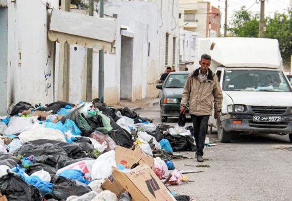 الانهيار الصّامت للفضاء العام في تونس : عندما تتحول الفوضى إلى سياسة أمر واقع