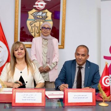 موكب إمضاء اتفاقية اطارية للشراكة بين وزارة المرأة ومؤسسة الإذاعة