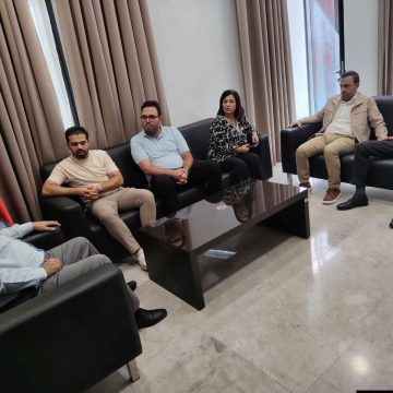 لقاء ممثلي منظمة الأطباء الشبان مع صلاح الدين السالمي عن اتحاد الشغل
