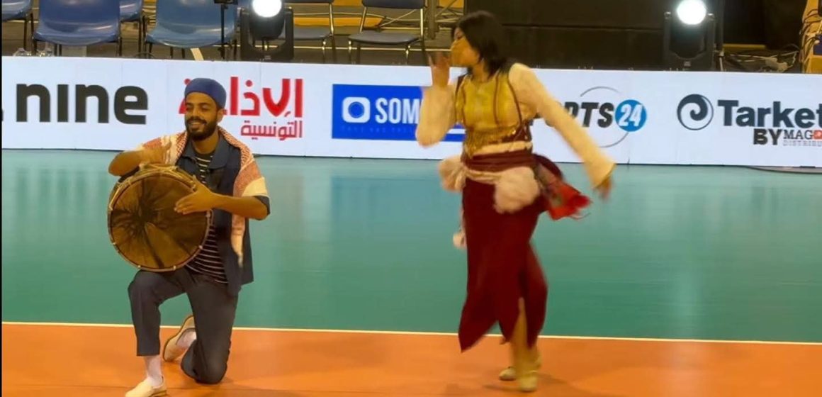 00 بلاغ من جامعة الكرة الطائرة حول ما اثاره حفل افتتاح بطولة افريقيا من جدل
