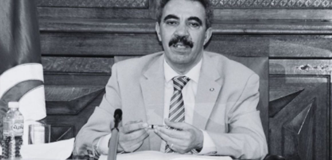 00 مراسم موكب جنازة المهندس محمد صالح العرفاوي، وزير التجهيز الأسبق