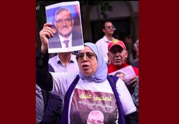 زينب المرايحي تعاين منشور تشويه زوجها الصحبي عتيق بواسطة عدل منفذ قبل التتبع القضائي
