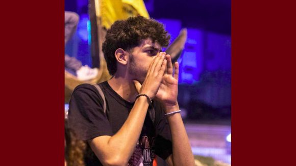 آدم رضا مبارك والد الطفل المعتقل آدم ينفي ما تم تداوله حول تقديم القاضي التزاما لامضائه
