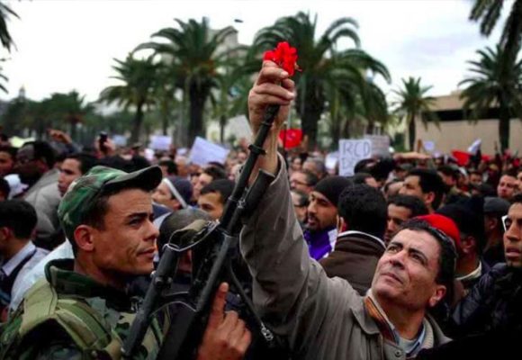 عندما يصبح الجيش حلاً لكل شيء: كفّوا عن استسهال الدولة