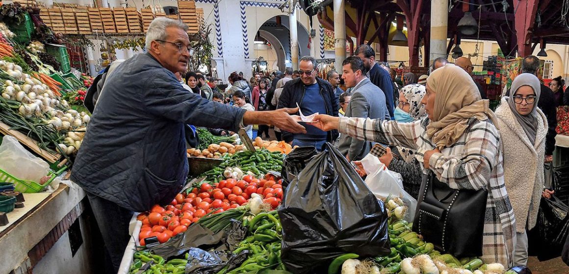 Marche-central الشعارات عاجزة عن ملء سلة التونسي