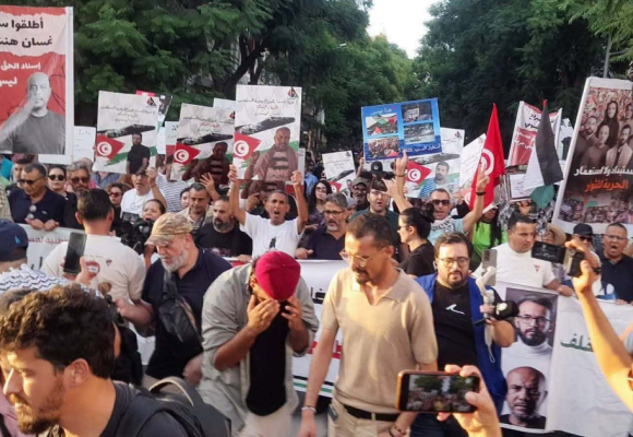 صفاقس: مساندو الصمود يدعون الى وقفة احتجاجية للافراج الفوري عن وائل و رفاقه