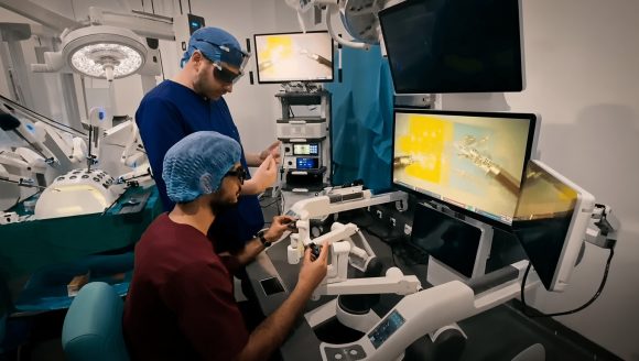 المستشفى الجامعي سهلول سوسة: المستشفى الجامعي سهلول يفتح أبواب المستقبل و يستعد للجراحة الروبوتية (فيديو)