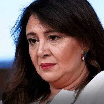 ليلى الشابي الفنانة ليلى الشابي تدعو إلى المشاركة بكثافة في مسيرة 17 أكتوبر 2026 (فيديو)
