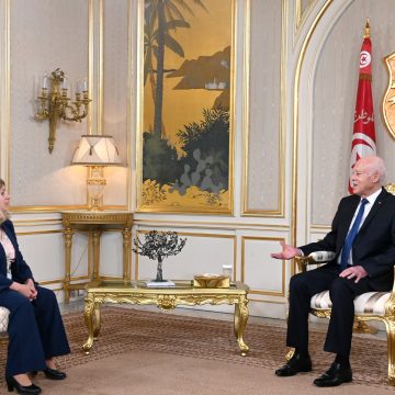 بمناسبة انتهاء مهامها ببلادنا، الرئيس يستقبل سفيرة اليونان بتونس