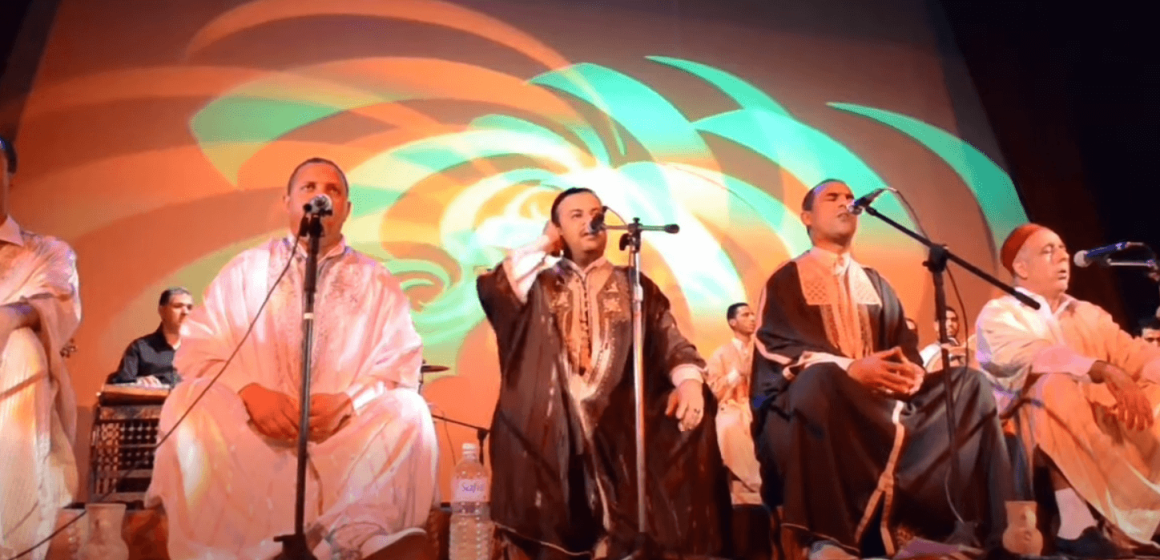 أكتوبر الموسيقي بالمكنين: “أهازيج” عرض صوفي للشيخ المازري الحاج علي (فيديو)