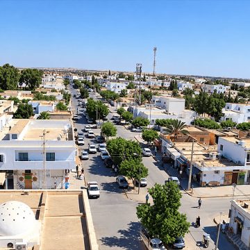 بئر علي بن خليفة: أسباب توقف الدروس في 8 مدارس لليوم الثالث على التوالي