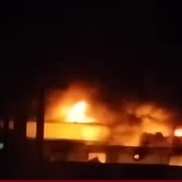 منزل بوزلفة: “حالة غليان في صفوف المحتجين اثر وفاة أحدهم في حادث امام مصنع الذباب و أنباء عن حرقه”