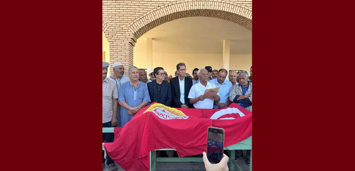 قفصة: بحضور فتحي التليلي، رئيس اتحاد العمال المهاجرين التونسيين بفرنسا، وُوري المناضل لخضر لالّة الثرى