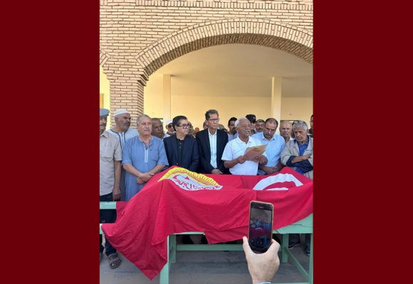 قفصة: بحضور فتحي التليلي، رئيس اتحاد العمال المهاجرين التونسيين بفرنسا، وُوري المناضل لخضر لالّة الثرى
