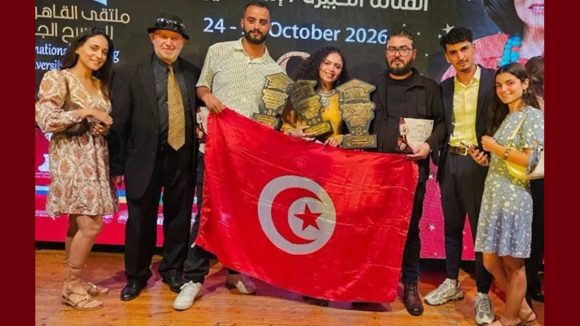 مسرحية فصول تفوز بثلاث جوائز في ملتقى القاهرة الدولي للمسرح الجامعي