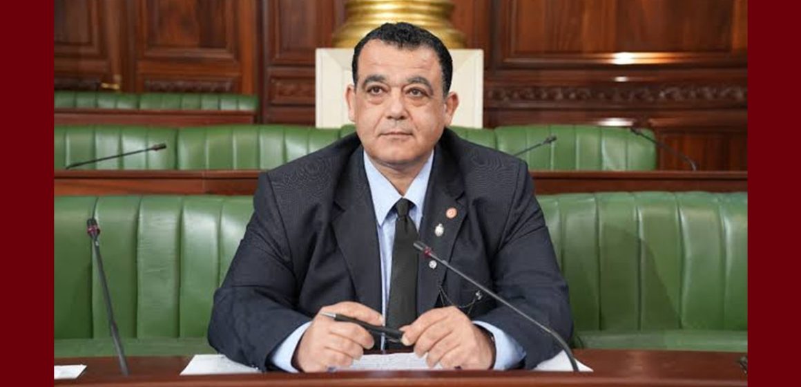 أحمد بنور النائب بنور ينشر جدول الاستماعات إلى أعضاء الحكومة خلال اجتماعات اللجان بمجلس النواب