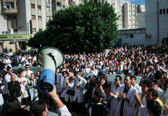 الأطباء الشبان: دعوة للحضور في كلية الطب في تونس، المنستير، سوسة وصفاقس (هام)