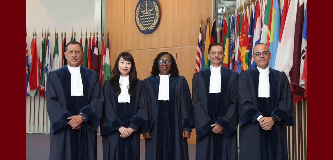 سليم اللّغماني ألمانيا: الأستاذ اللغماني يؤدي اليمين كقاض لدى المحكمة الدولية لقانون البحار