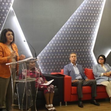 الصالون الوطني للفنون التشكيلية الصالون الوطني للفنون التشكيلية