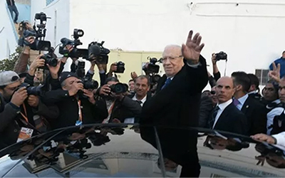 Caid-Essebsi-a-vote-a-la-Soukra