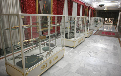 Vitrine-Palais-de-Carthage