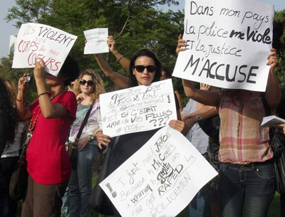 Manifestation en soutien à une jeune femme violée par des policiers, le 29 septembre 2012 à Tunis