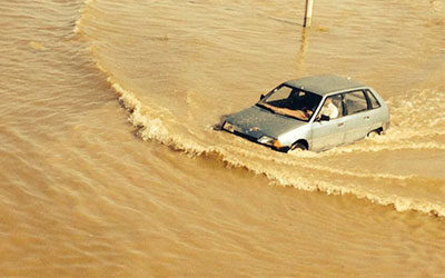 Voiture-inondation
