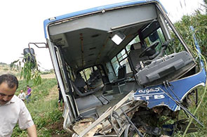 Accident-bus-Ras-Jebel