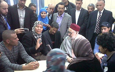 Rached-Ghannouchi-chez-les-blesses-de-Siliana