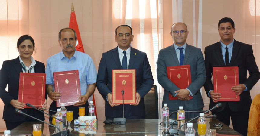 Pèlerinage : Signature de deux accords pour faciliter l’accès aux prestations pour les pèlerins tunisiens