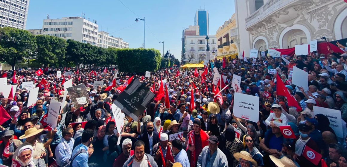 Tunisie : les opposants à Kaïs Saïed maintiennent la pression
