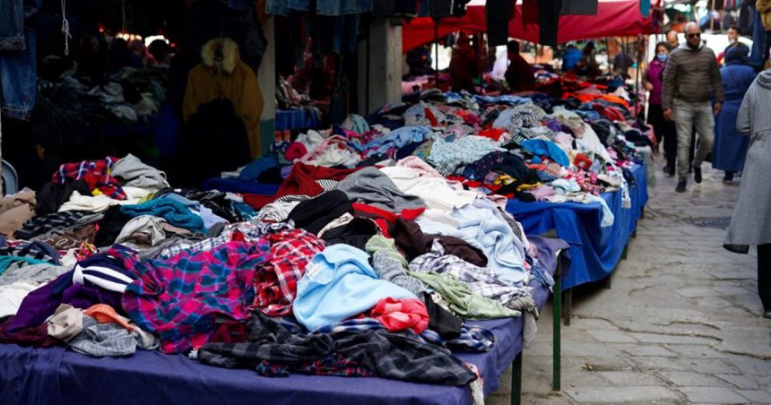 Tunisie : Sahbi Maâlaoui explique les raisons de la hausse des prix des vêtements usagés