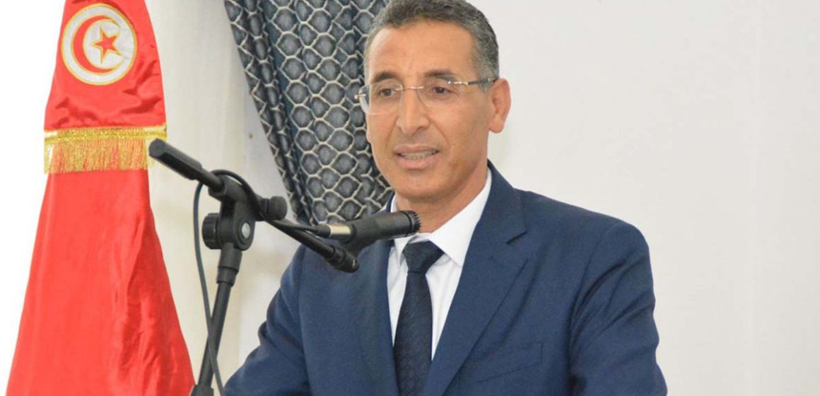 Tunisie : Le ministre de l’Intérieur Taoufik Charfeddine annonce sa démission (Vidéo)