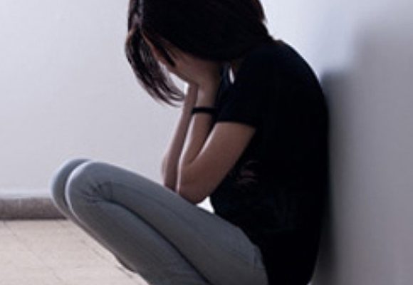 Gafsa : Une adolescente victime d’abus sexuels mêlée à une affaire de trafic de drogue !