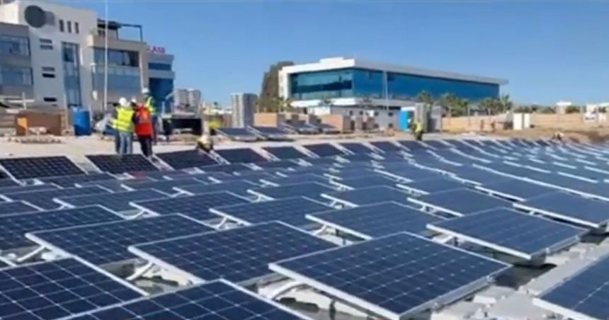 Tunisie : une centrale solaire flottante aux Berges du Lac 3