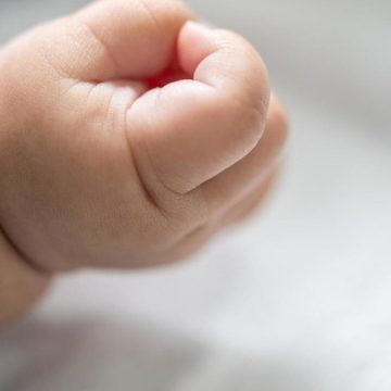 Vente d’un bébé à Monastir : Plusieurs suspects, dont la mère, placés en détention
