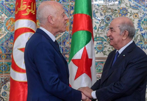Tunisie-Israël : De quoi l’Algérie se mêle-t-elle ?