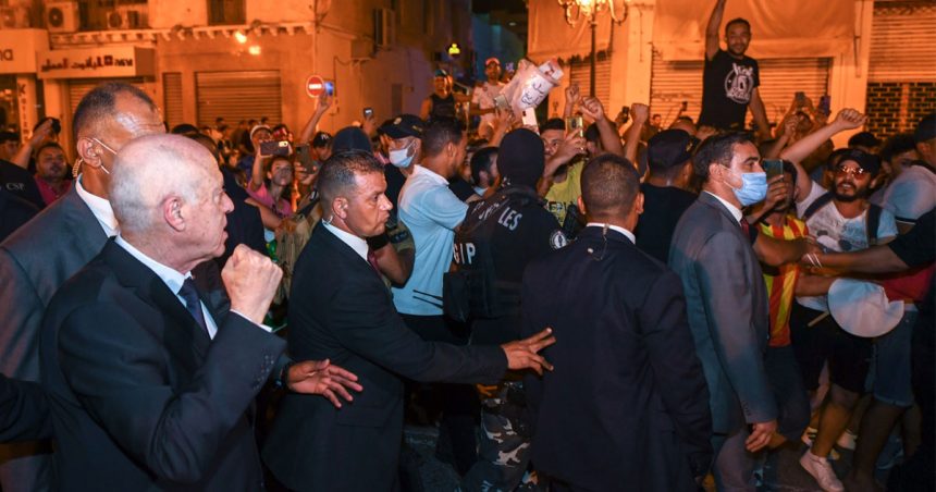 Tunisie : une nouvelle Constitution, et après ?  