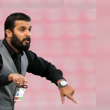 Football : L’entraîneur tunisien Nacif Bayaoui s’engage avec la JS Saoura