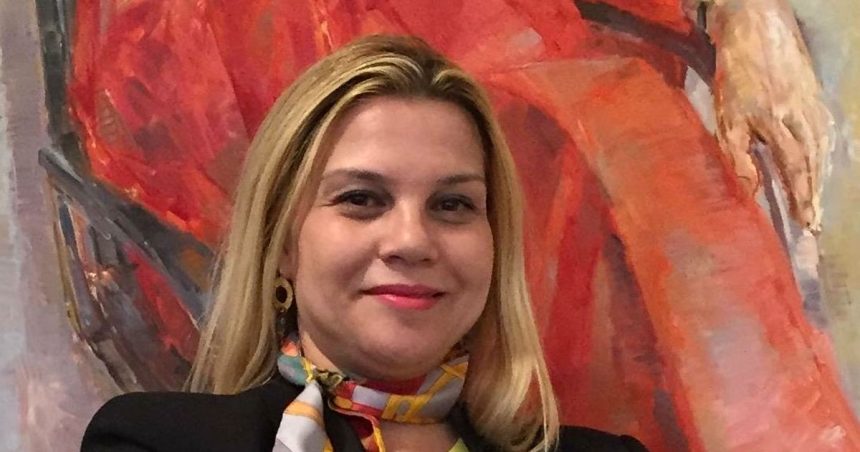 Salwa Hamrouni : «La constitution de Kaïs Saïed n’établit pas d’équilibre entre les pouvoirs»