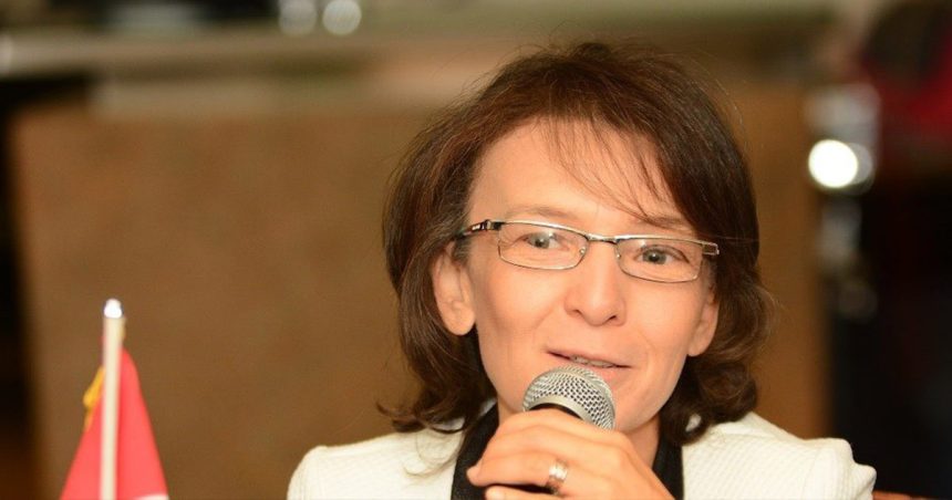 Tunisie : La deuxième version du projet de constitution est aussi mauvaise que la première, selon Salsabil Klibi