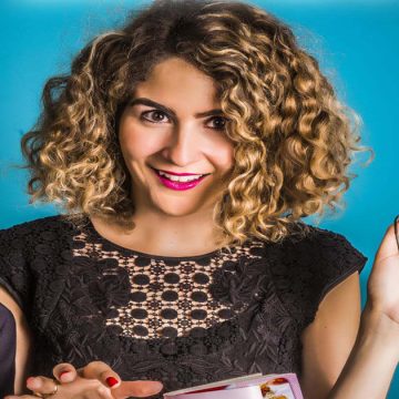 La franco-tunisienne Sabrine Zayani trace son chemin dans le monde de l’humour francophone
